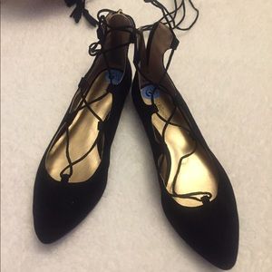 New Lace up calf size 6 1/2 closed toe shoes